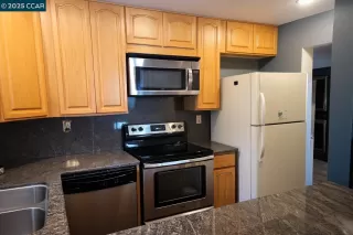 Photo #6: 41103590 Listing