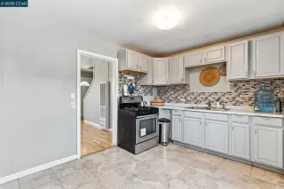 Photo #6: 41103614 Listing 