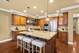 Photo #1: 41103631 Listing 