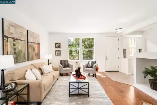 Photo #4: 41103667 Listing