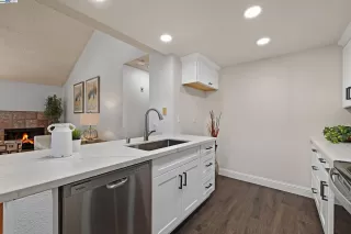 Photo #5: 41103713 Listing 