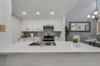 Photo #6: 41103713 Listing 