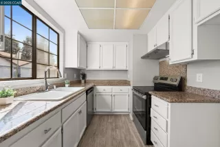 Photo #4: 41103744 Listing