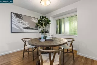 Photo #5: 41103821 Listing