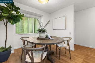 Photo #6: 41103821 Listing