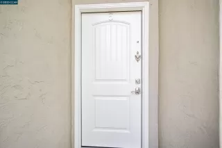 Photo #2: 41103841 Listing