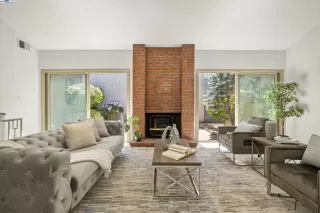 Photo #5: 41103844 Listing 