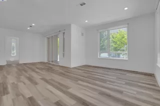 Photo #1: 41103853 Listing 