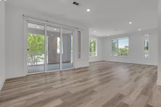 Photo #5: 41103853 Listing 