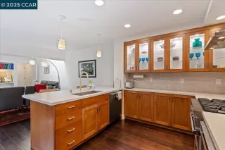 Photo #1: 41103886 Listing