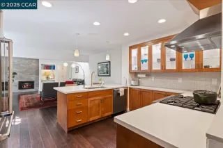 Photo #5: 41103886 Listing