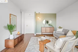 Photo #5: 41103960 Listing 