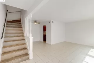 Photo #6: 41103961 Listing