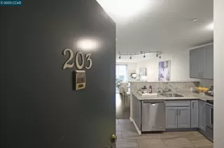 More Details about MLS # 41103968 : 2901 MACARTHUR BLVD # 203