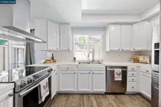 Photo #1: 41103999 Listing 