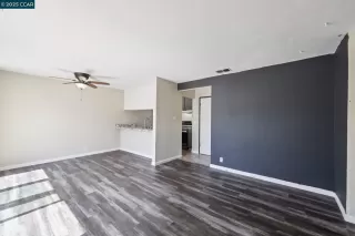 Photo #6: 41104023 Listing