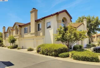 Photo #2: 41104031 Listing