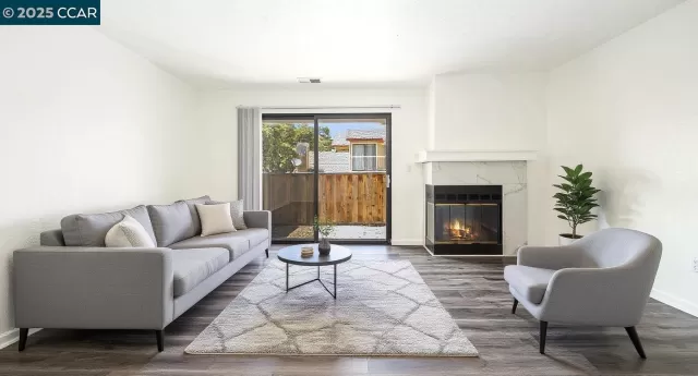 MLS: 41104192 Condo For Sale