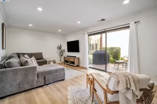 Photo #6: 41104201 Listing