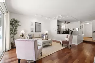 Photo #4: 41104216 Listing