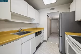 Photo #3: 41104219 Listing