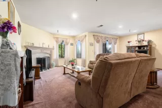 Photo #6: 41104267 Listing 