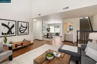 Photo #5: 41104394 Listing