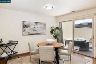 Photo #6: 41104394 Listing