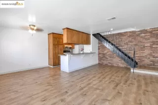 Photo #3: 41104408 Listing