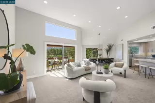 Photo #2: 41104445 Listing