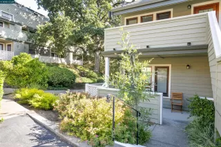 More Details about MLS # 41104465 : 700 SUNTREE LN # 707