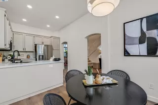 Photo #6: 41104480 Listing