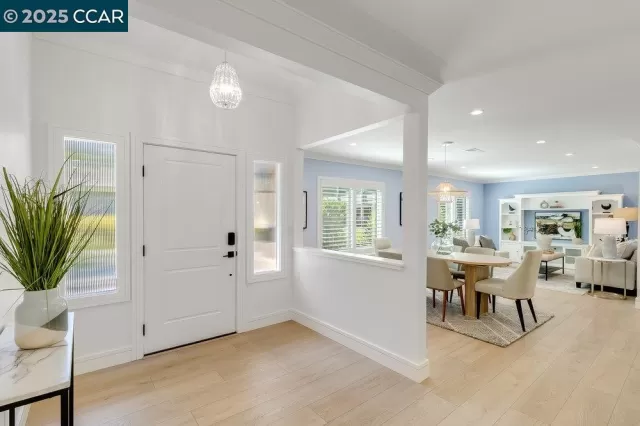 MLS: 41104485 Condo For Sale