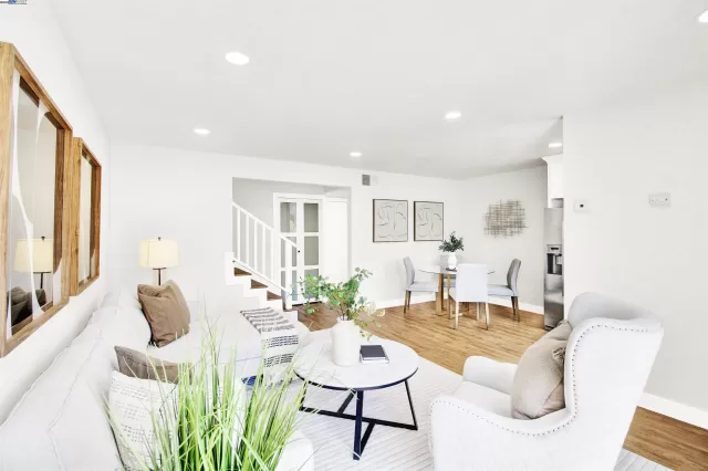 MLS: 41104579 Condo For Sale