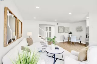 Photo #4: 41104579 Listing