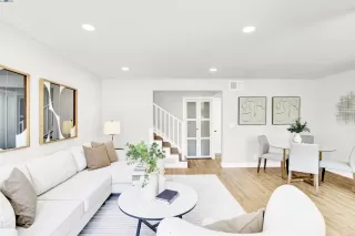 Photo #5: 41104579 Listing