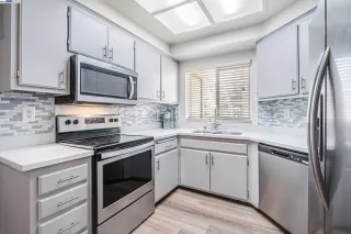 Photo #5: 41104668 Listing