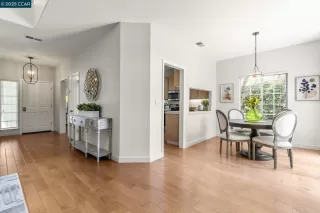 Photo #6: 41104699 Listing