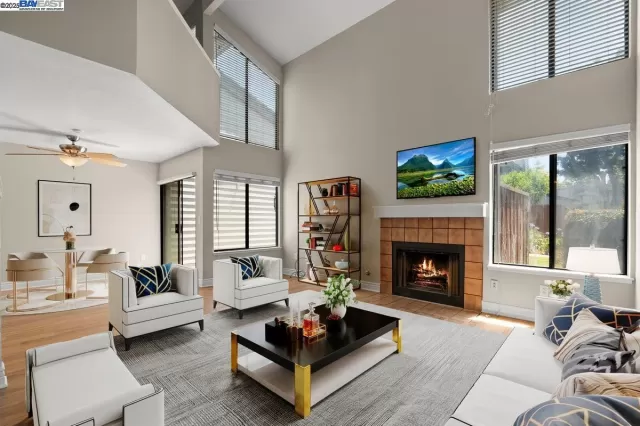 MLS: 41104739 Condo For Sale