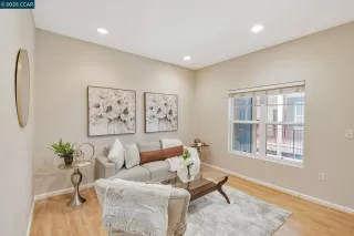 Photo #5: 41104760 Listing