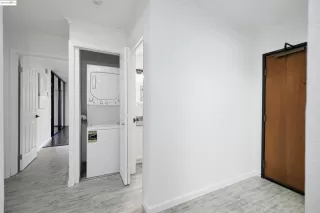 Photo #6: 41104788 Listing