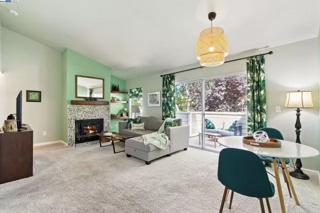 MLS: 41104854 Condo For Sale