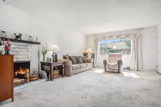 Photo #5: 41104886 Listing