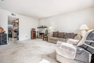 Photo #6: 41104886 Listing