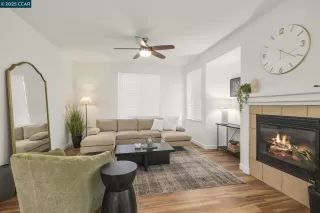 Photo #6: 41104982 Listing