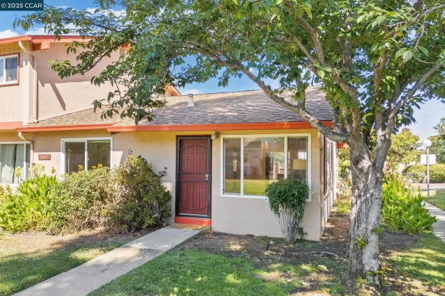 MLS: 41105015 Condo For Sale