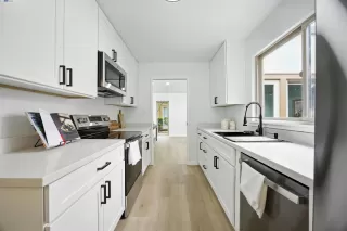 Photo #2: 41105075 Listing