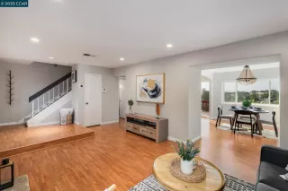 Photo #4: 41105113 Listing