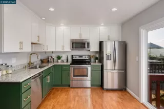 Photo #6: 41105113 Listing