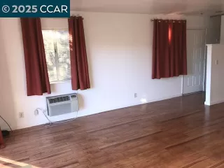 Photo #4: 41105180 Listing